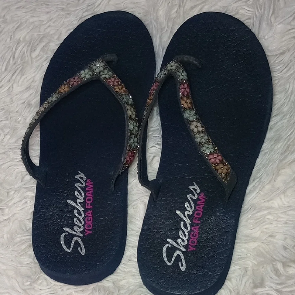 Skechers Women's Multicolor Beaded Sandals - Picture 2 of 4